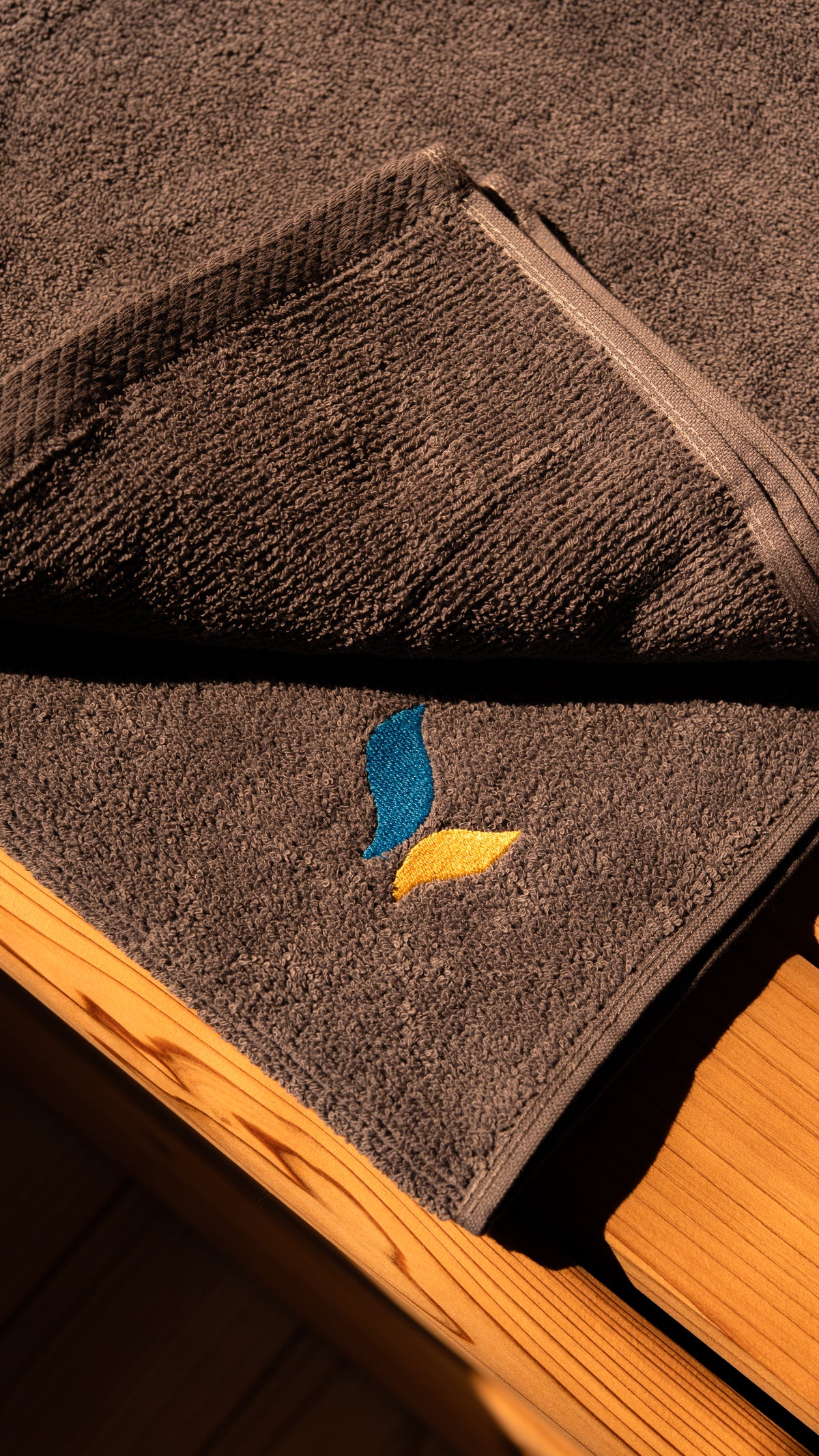 Freestyle MINI Magic Towel - anthrazit mit großer Griffbordüre