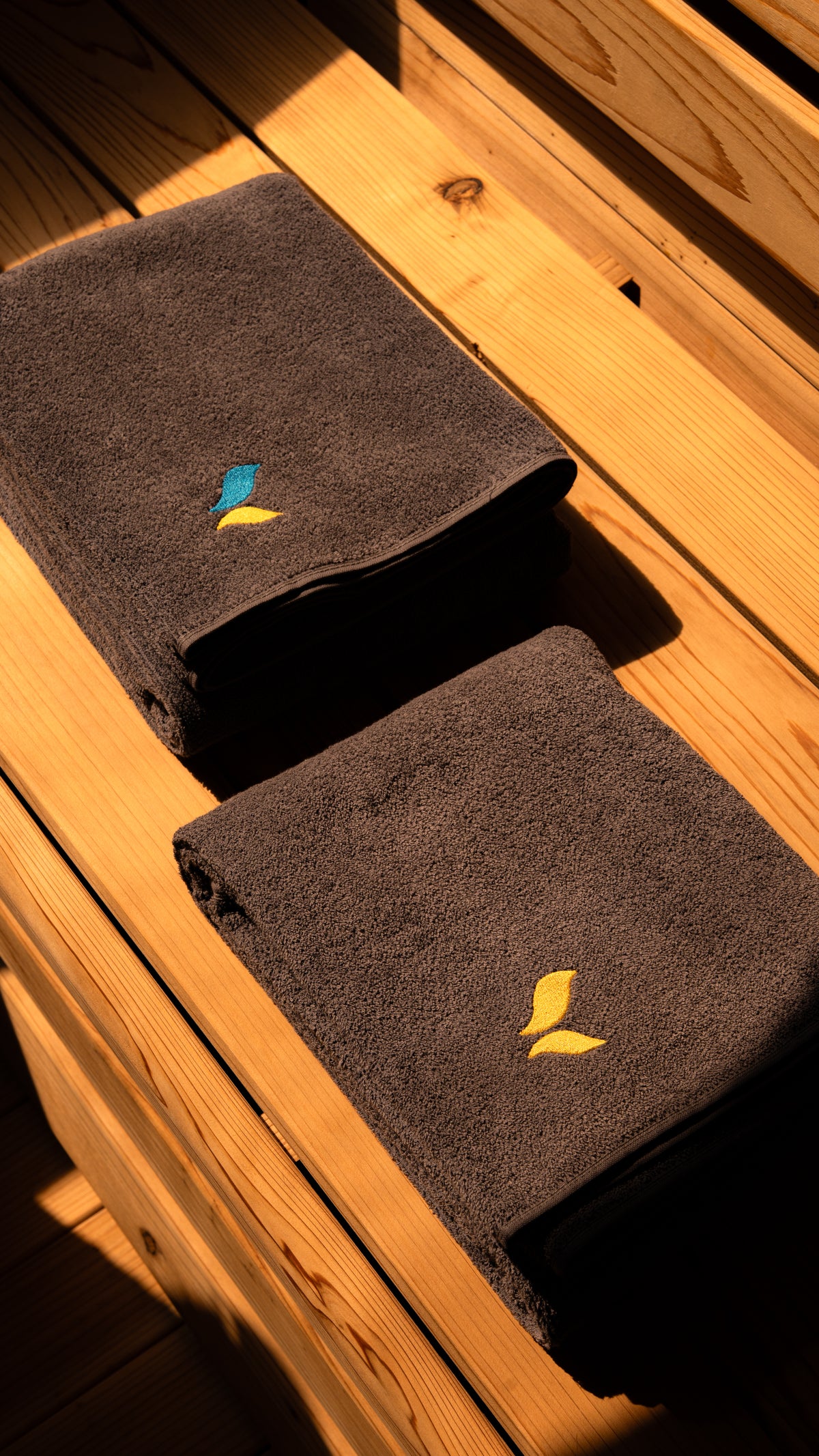 Freestyle MINI Magic Towel - anthrazit mit großer Griffbordüre